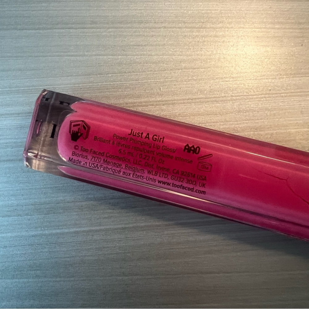 NIB Too Faced Lip Injection Power Plumping Lip Gloss in Just a Girl / PINK - Picture 8 of 8